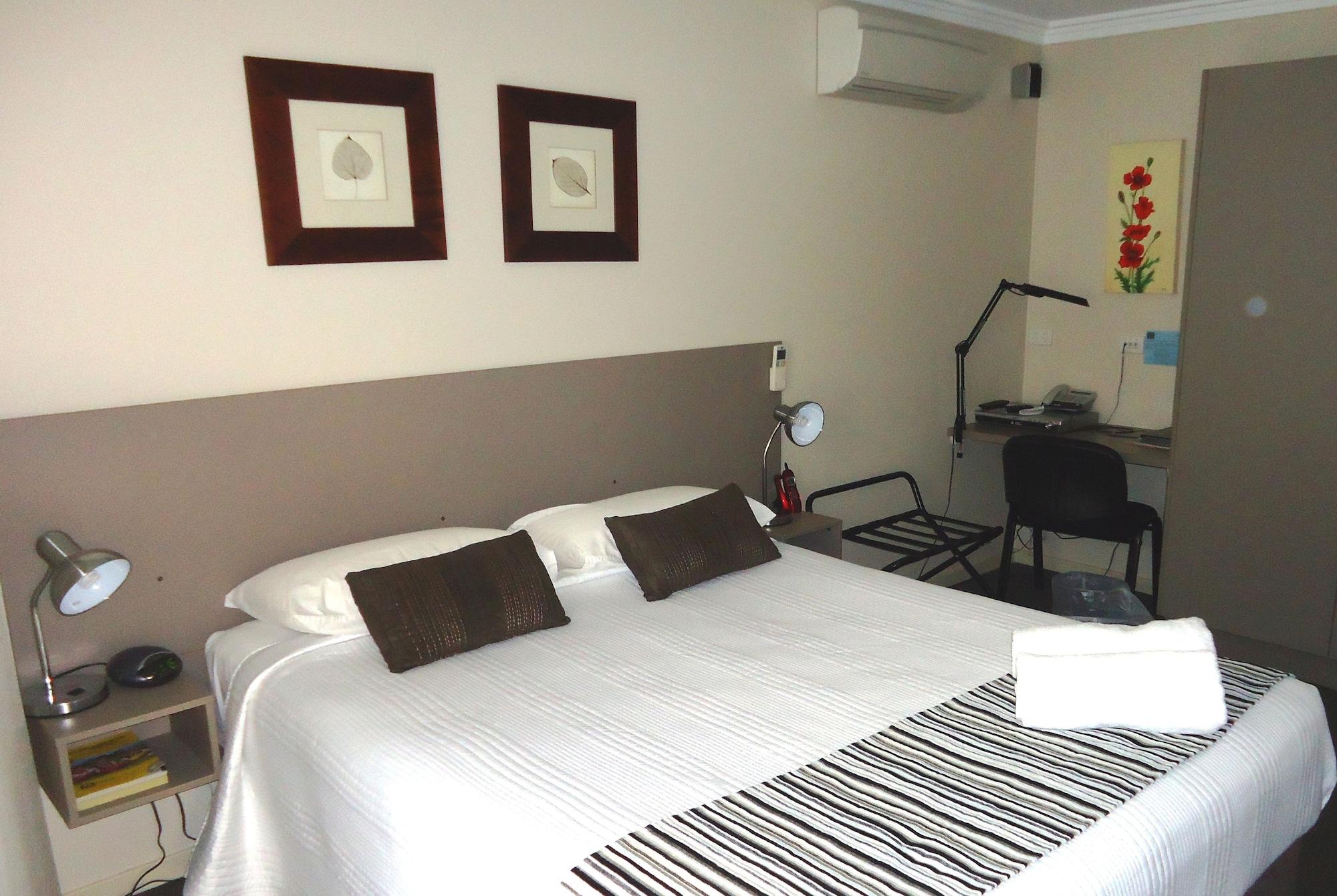 Aston Hill Motor Lodge Порт Макари Екстериор снимка