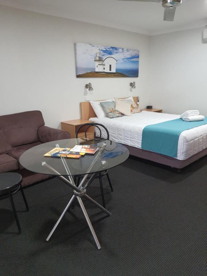 Aston Hill Motor Lodge Порт Макари Екстериор снимка