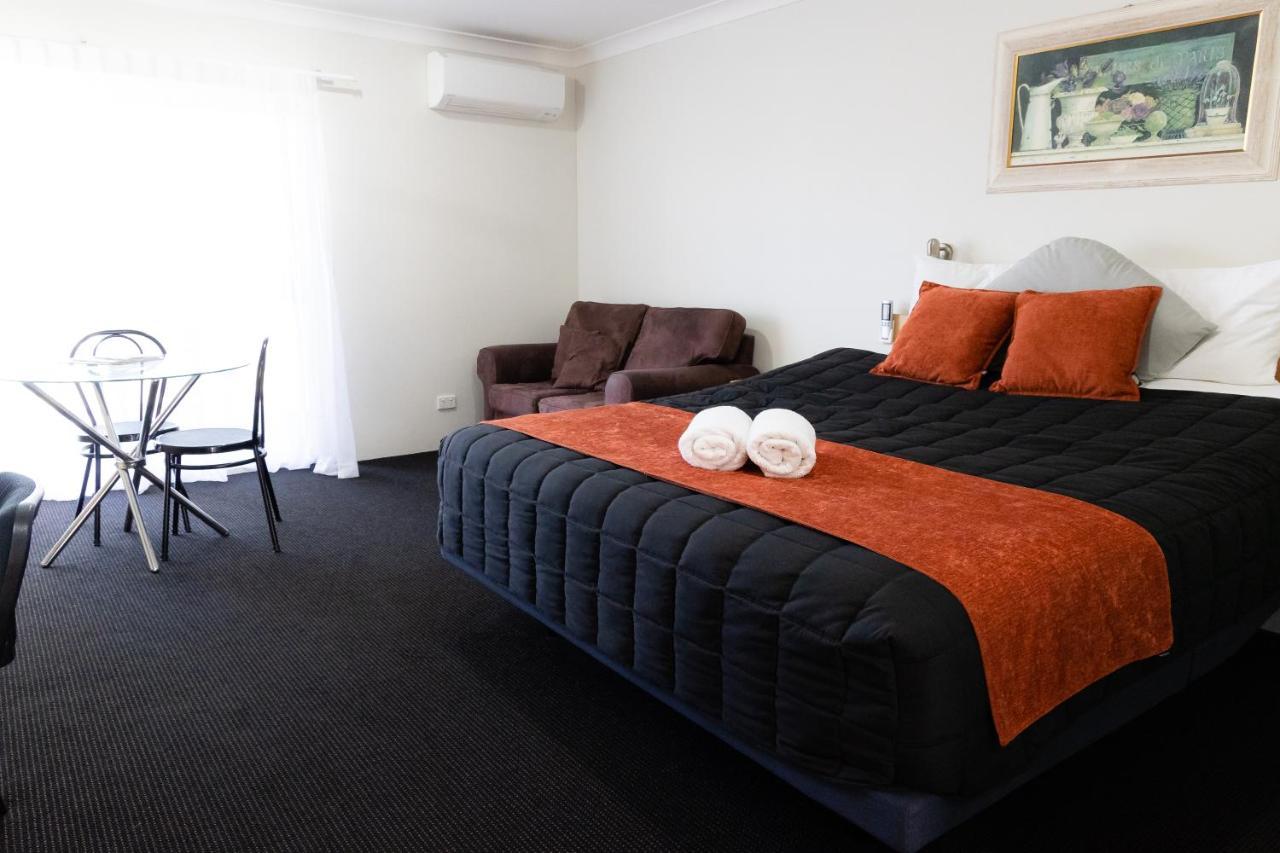 Aston Hill Motor Lodge Порт Макари Екстериор снимка