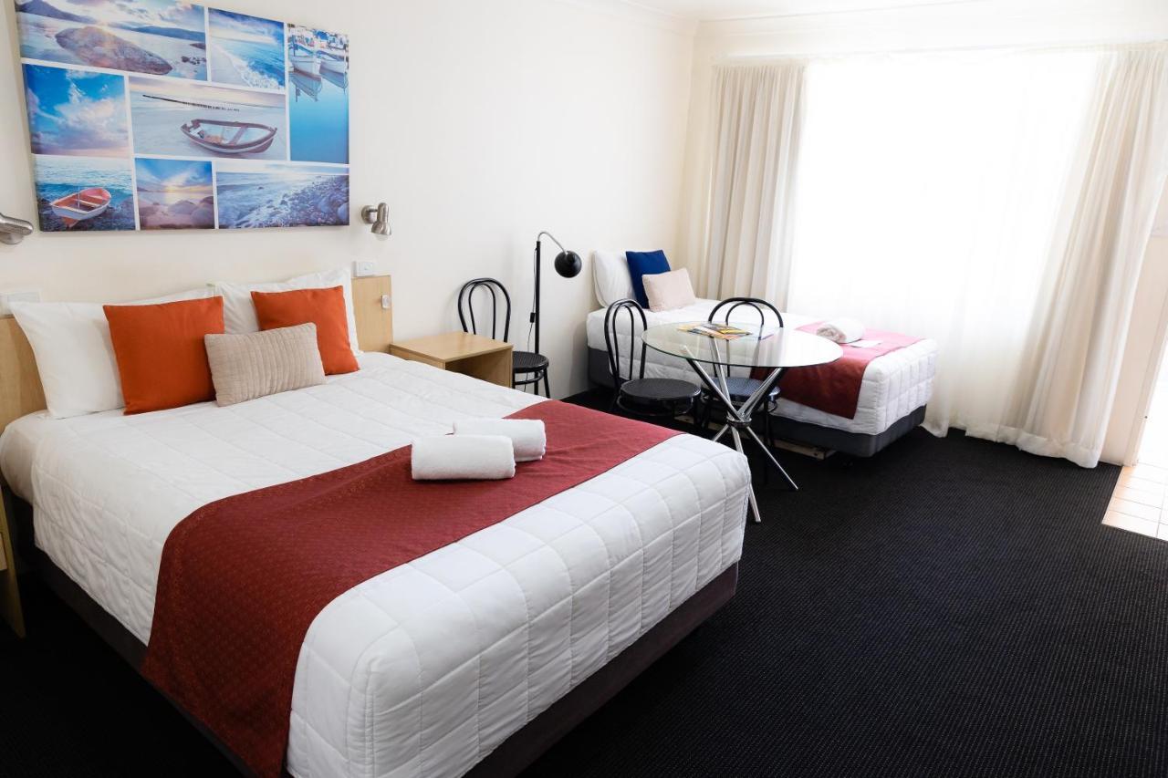 Aston Hill Motor Lodge Порт Макари Екстериор снимка