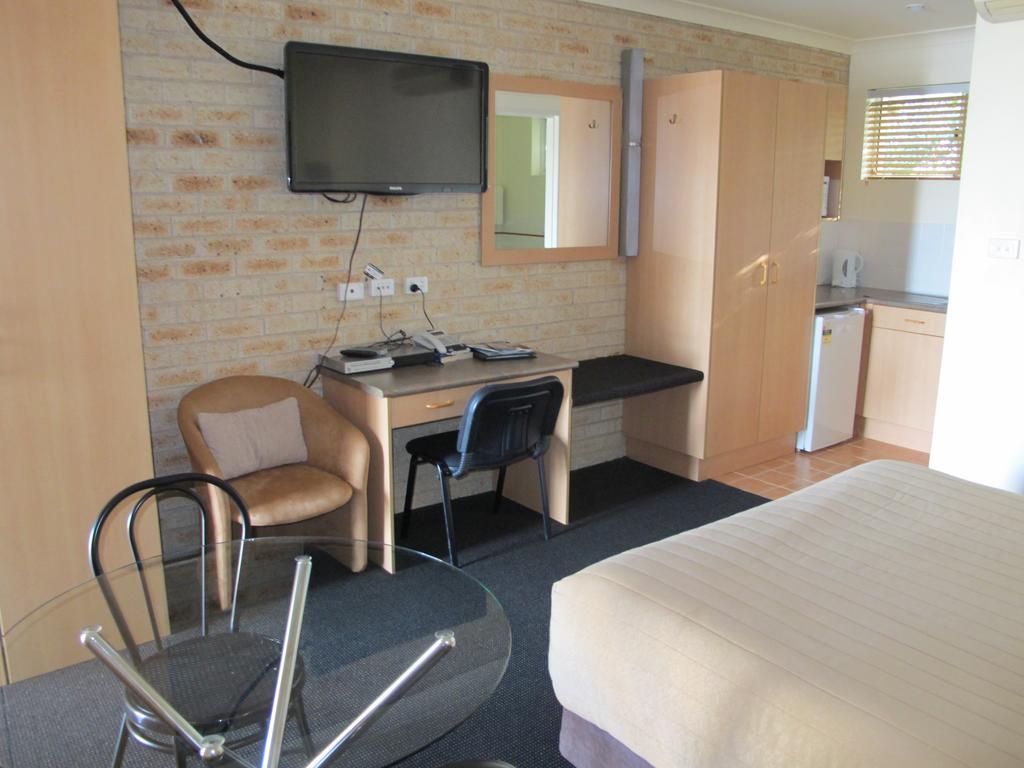 Aston Hill Motor Lodge Порт Макари Екстериор снимка