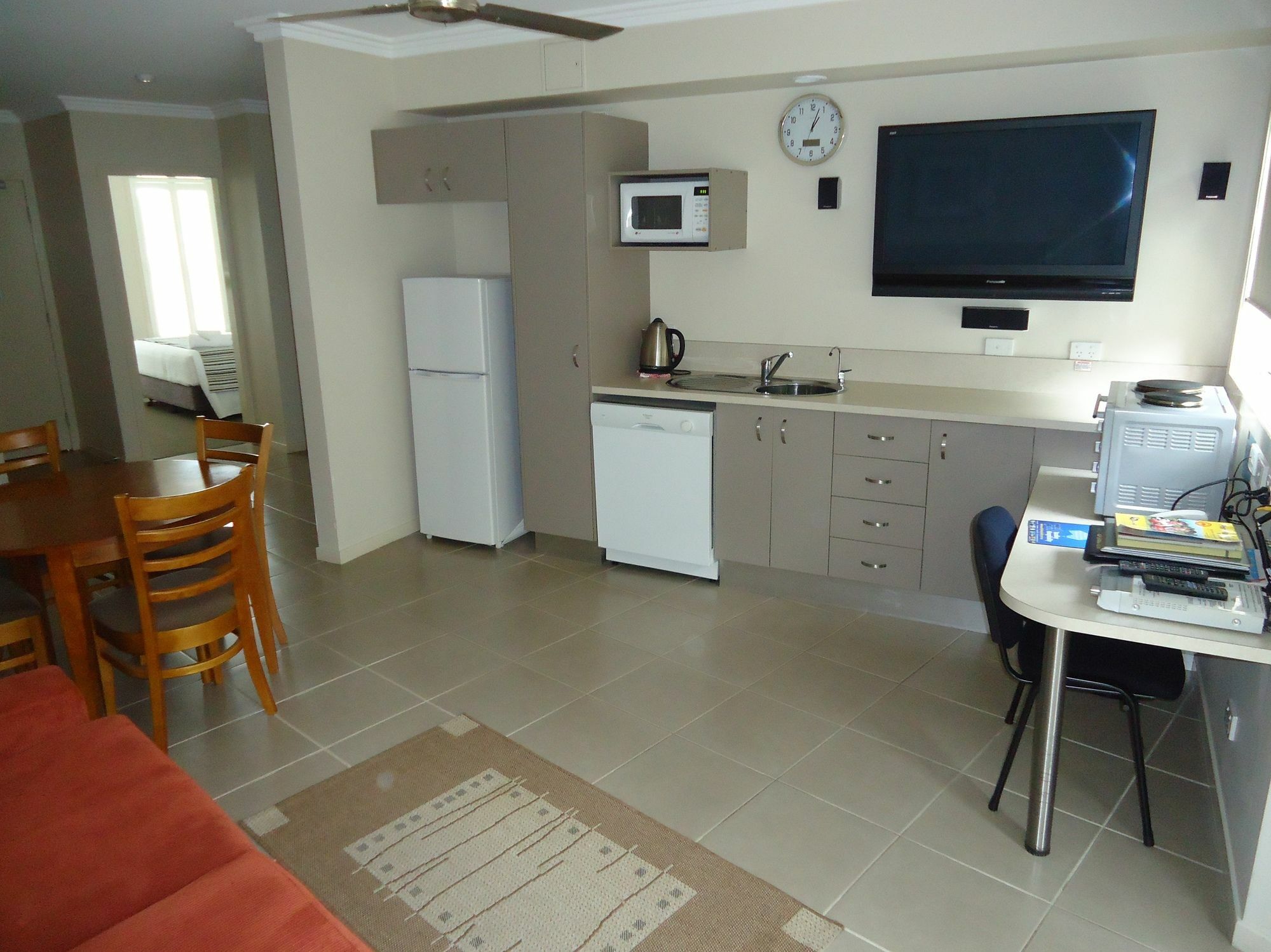 Aston Hill Motor Lodge Порт Макари Екстериор снимка